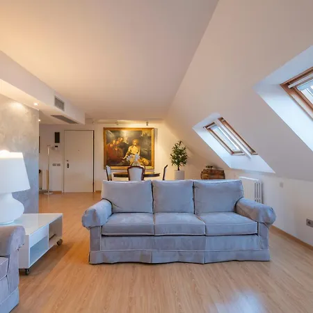 Xenia - Luxury & Elegant Penthouse In Life Milan