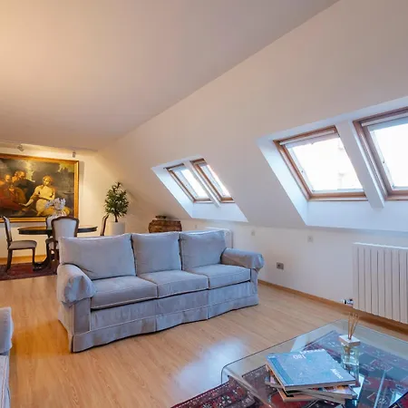 Xenia - Luxury & Elegant Penthouse In Life *