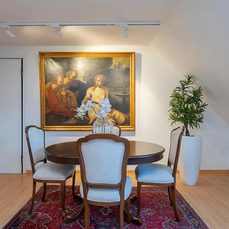 Apartment Xenia - Luxury & Elegant Penthouse In Life Milan